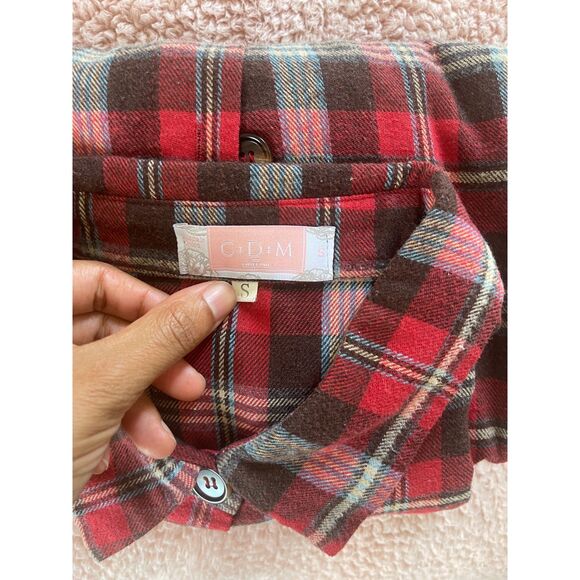 C+D+M Women’s Flannel Plaid long sleeve Soft Botton Up Red - Picture 2 of 6